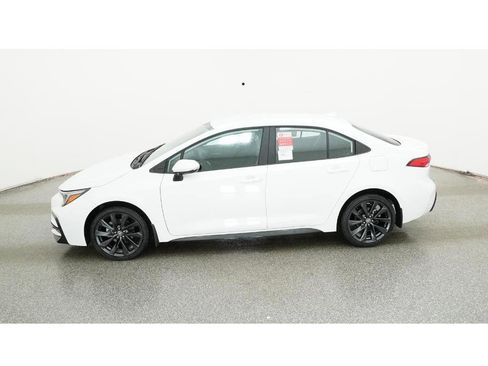 New 2026 Toyota Corolla SE image 3