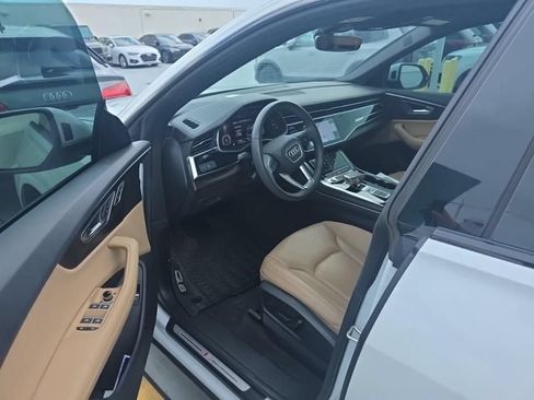Used 2023 Audi Q8 Premium Plus w/ Premium Plus Package AWD/4WD image 8