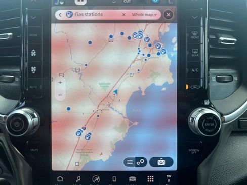 Used 2026 RAM 2500 Laramie AWD/4WD image 24