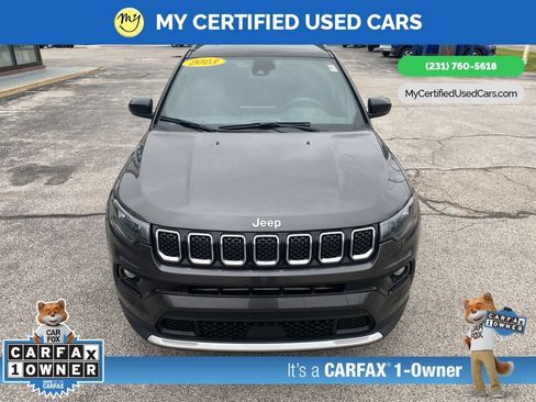 Used 2023 Jeep Compass Limited AWD/4WD image 2