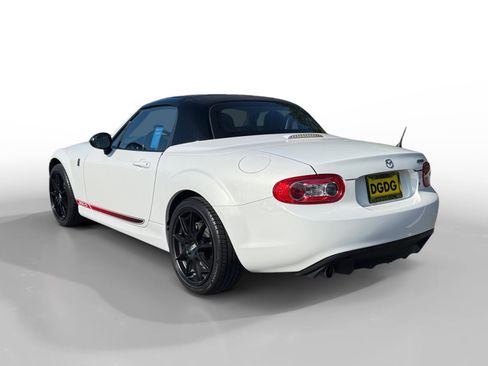 Used 2013 MAZDA MX-5 Miata Club RWD image 3