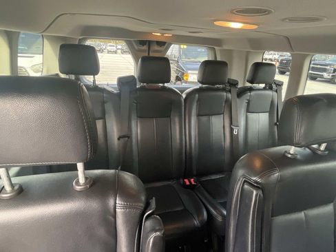 Used 2018 Ford Transit 350 XLT image 12