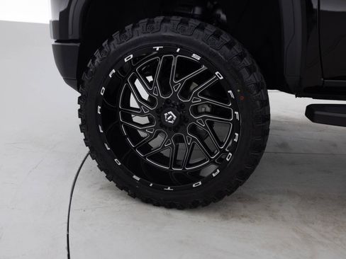 Used 2021 GMC Sierra 1500 Denali w/ Driver Alert Package II AWD/4WD image 18