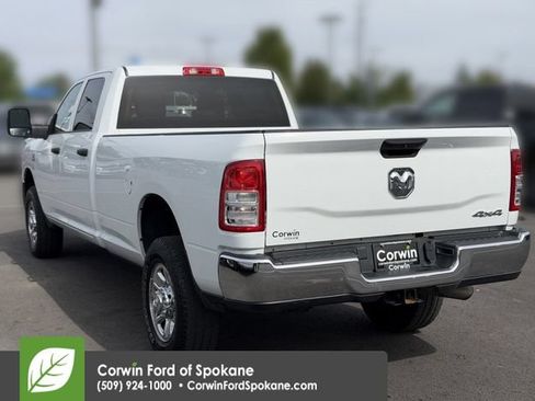 Used 2024 RAM 2500 Tradesman w/ Chrome Appearance Group AWD/4WD image 15