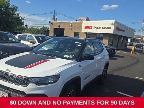 Used 2025 Jeep Compass Trailhawk AWD/4WD image 1