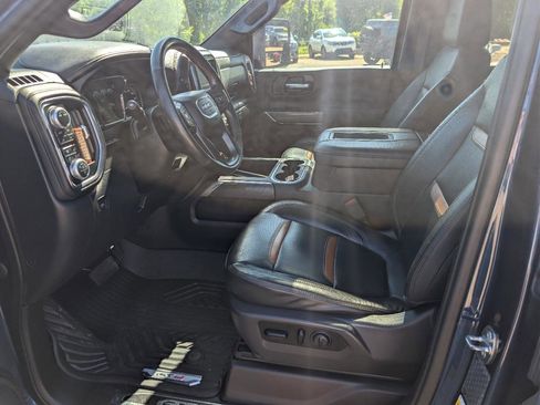 Used 2020 GMC Sierra 2500 AT4 w/ AT4 Premium Package AWD/4WD image 23