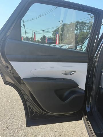 Used 2025 Hyundai Tucson SEL AWD/4WD image 16
