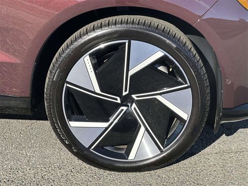 Used 2025 Volvo EX90 Ultra image 24