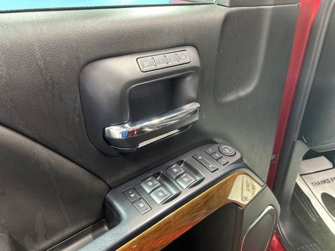 Used 2018 Chevrolet Silverado 1500 LTZ AWD/4WD image 31