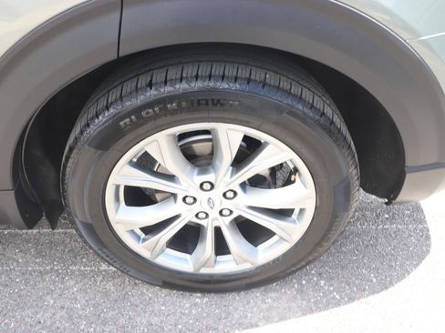 Used 2020 Ford Explorer XLT w/ Equipment Group 202A RWD image 25