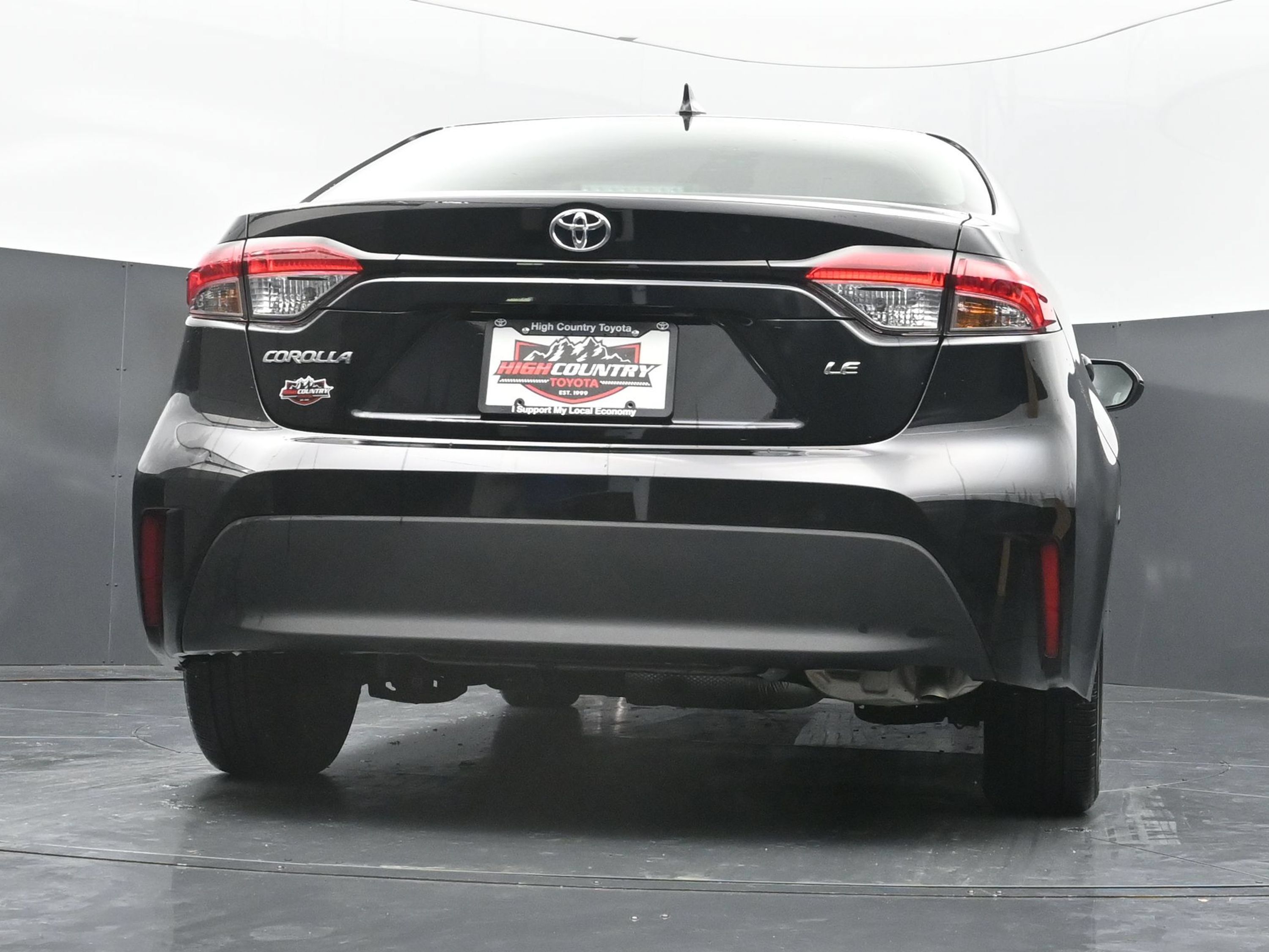 Used 2026 Toyota Corolla LE FWD image 39