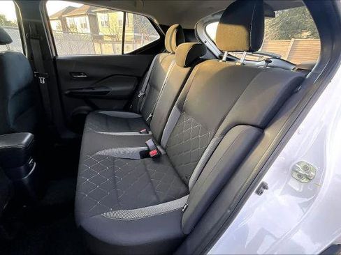 Certified 2020 Nissan Kicks SV image 19