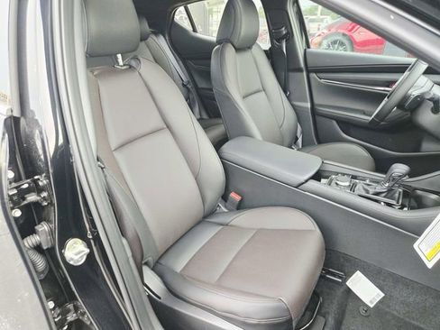 New 2026 MAZDA MAZDA3 Hatchback w/Premium Plus Pkg AWD/4WD image 13