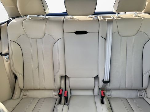 Used 2023 Audi Q5 e Premium Plus image 12