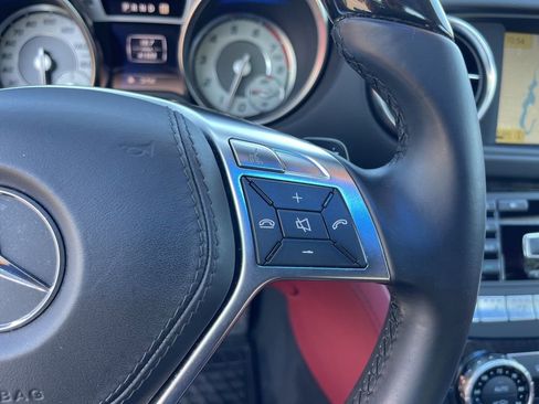 Used 2013 Mercedes-Benz SL 550 image 24