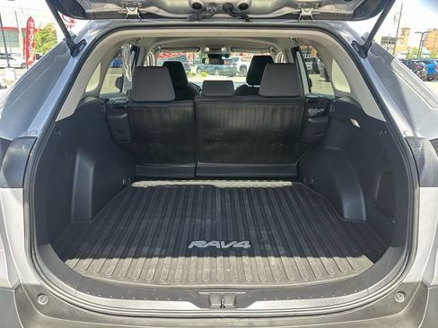 Used 2022 Toyota RAV4 XLE w/ XLE Grade Weather Package AWD/4WD image 27