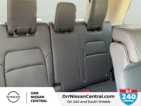 New 2026 Nissan Pathfinder SL AWD/4WD image 13