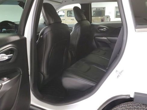 Used 2022 Jeep Cherokee Latitude Lux image 21