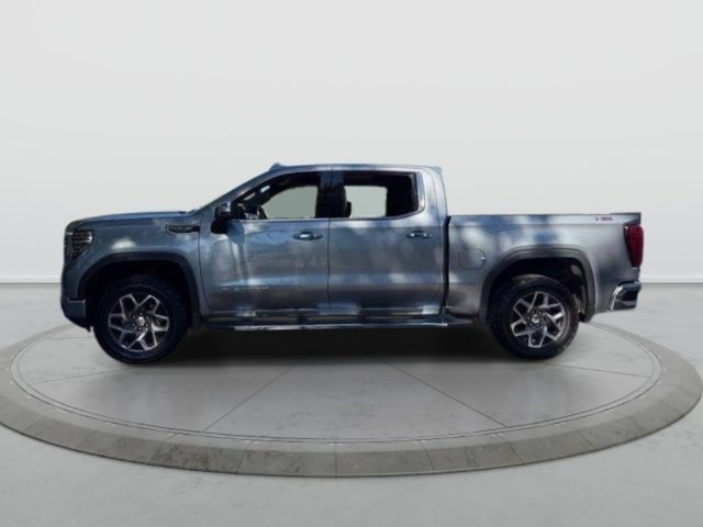 Used 2023 GMC Sierra 1500 SLT w/ SLT Premium Package AWD/4WD image 4