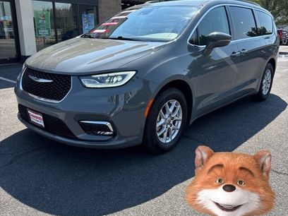 Used 2022 Chrysler Pacifica Touring-L