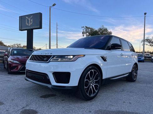 Used 2020 Land Rover Range Rover Sport SE image 1