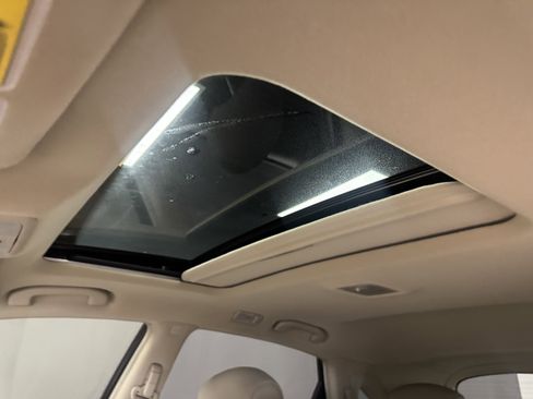 Used 2004 INFINITI FX35 2WD w/ Touring Pkg image 9