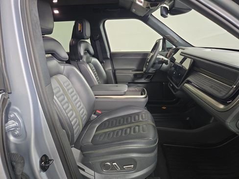 Used 2024 Rivian R1S Adventure AWD/4WD image 24