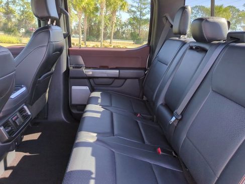 Used 2022 Ford F150 Lariat w/ Equipment Group 502A High image 14