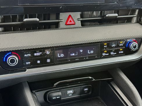 Used 2024 Kia Sportage LX image 22