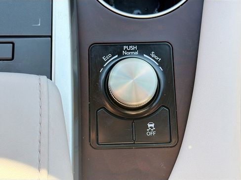 Used 2022 Lexus RX 350 FWD w/ Premium Package image 31