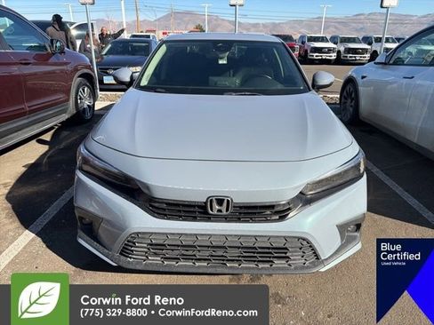 Used 2024 Honda Civic Touring image 2