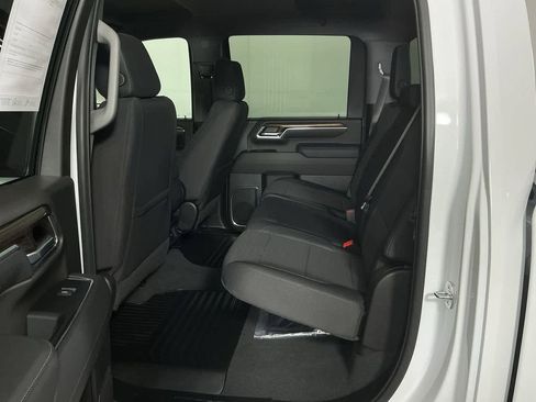 Used 2024 Chevrolet Silverado 2500 LT image 9