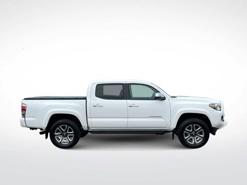 Used 2019 Toyota Tacoma Limited AWD/4WD image 9