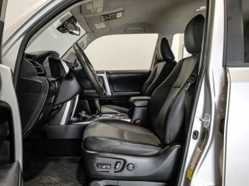 Used 2021 Toyota 4Runner SR5 Premium AWD/4WD image 6