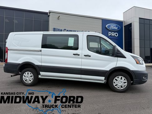 Used 2024 Ford Transit 250 Low Roof w/ Exterior Upgrade Package RWD image 1