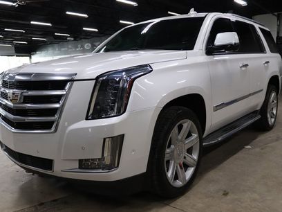 Used 2017 Cadillac Escalade Luxury