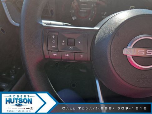 Used 2025 Nissan Kicks SV w/ Illumination Package FWD image 13