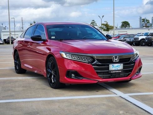 Used 2022 Honda Accord Sport image 3