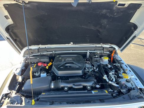 Used 2022 Jeep Wrangler Unlimited Rubicon 4xe w/ Dual Top Group image 22