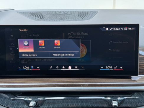 Used 2025 BMW X7 xDrive40i AWD/4WD image 28