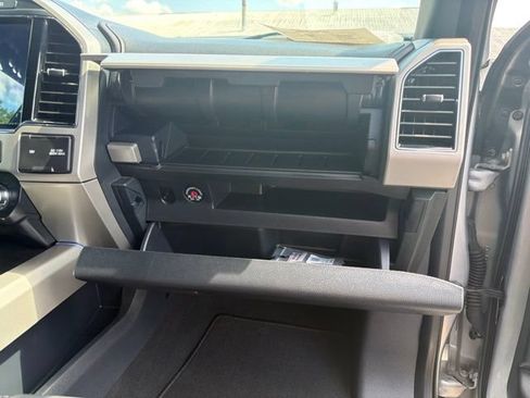 Used 2022 Ford F350 Lariat w/ Lariat Ultimate Package AWD/4WD image 31