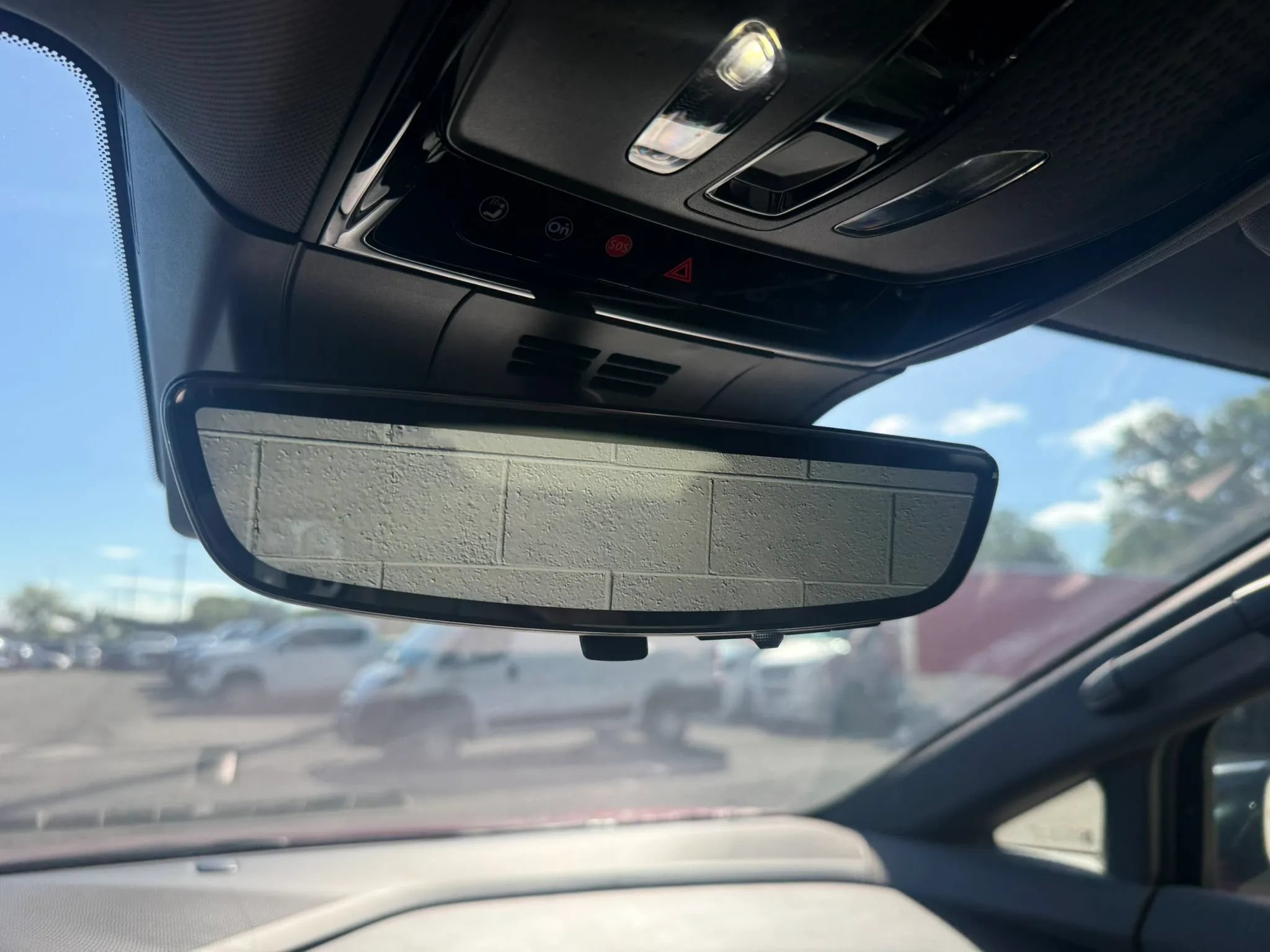 Used 2025 Cadillac Optiq Sport 2 w/ LPO, Floor Liner Package AWD/4WD image 25