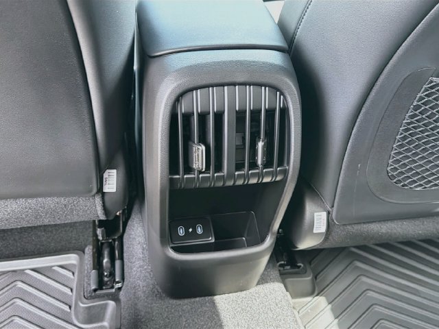 New 2026 Hyundai Kona Limited FWD image 26