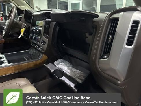Used 2019 GMC Sierra 2500 SLT w/ Duramax Plus Package AWD/4WD image 38
