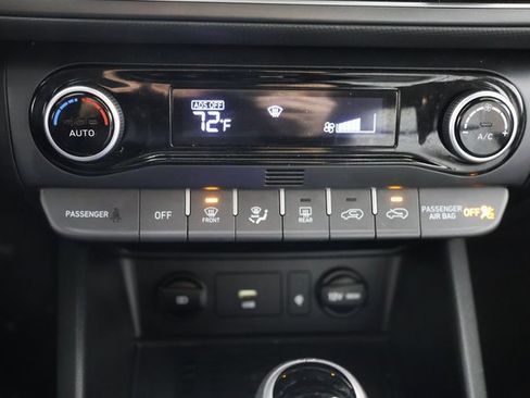 Used 2023 Hyundai Kona SEL w/ Convenience Package image 15