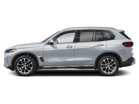 Used 2026 BMW X5 xDrive40i w/ M Sport Package AWD/4WD image 3