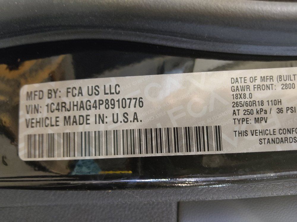 Used 2023 Jeep Grand Cherokee Laredo X AWD/4WD image 33