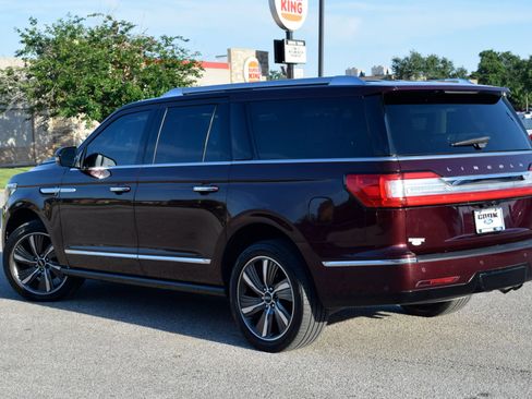 Used 2019 Lincoln Navigator L Reserve AWD/4WD image 4
