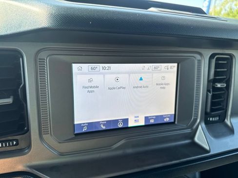 Used 2022 Ford Bronco Outer Banks AWD/4WD image 16