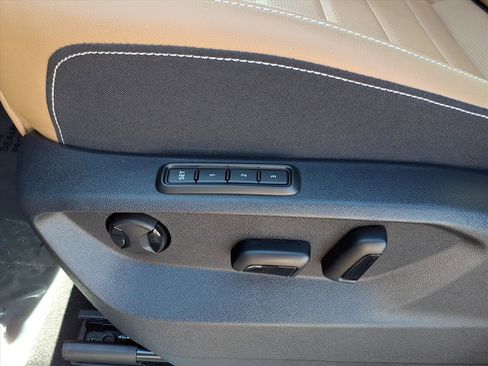 New 2026 Volkswagen Atlas Cross Sport SEL image 13